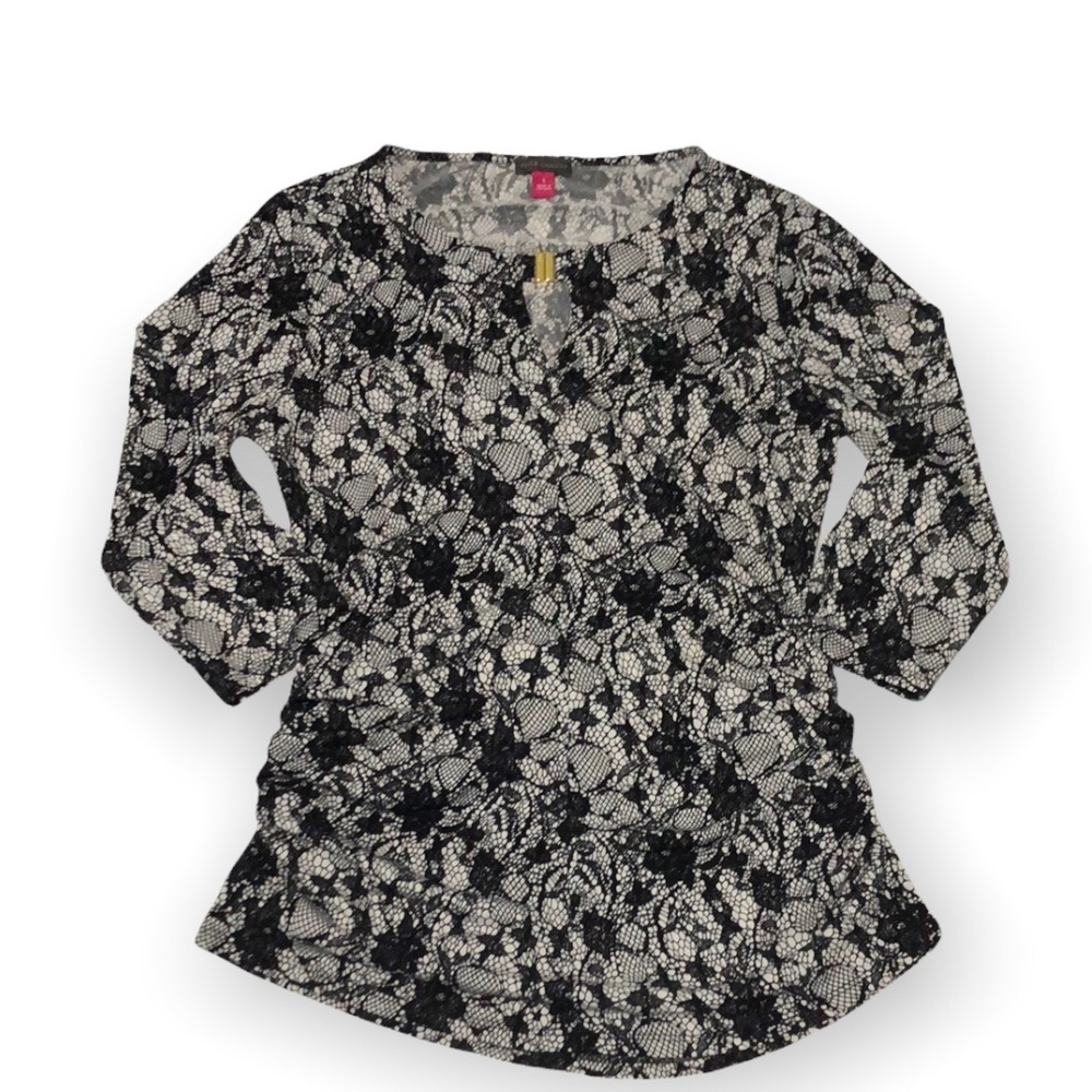 Vince Camuto Black Lace Printed Top Women’s Size S